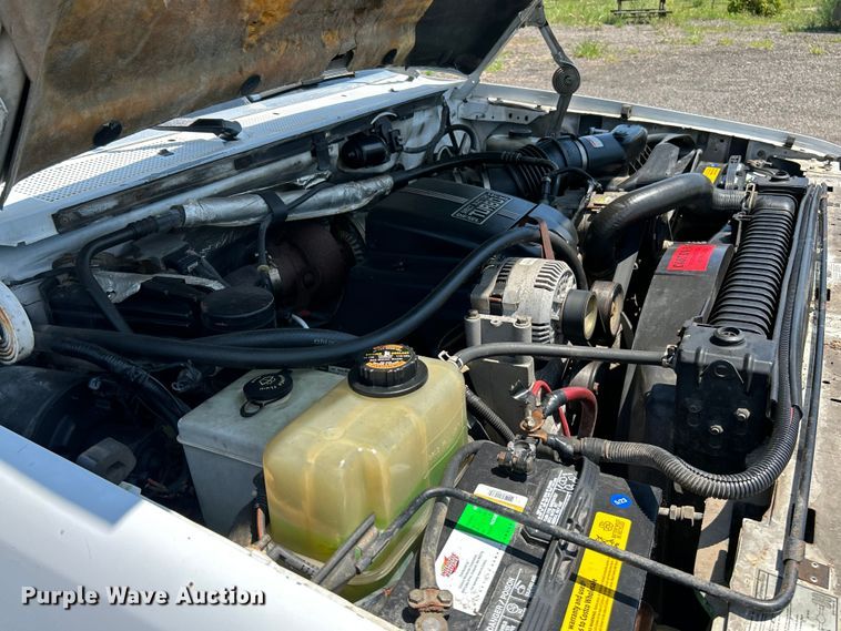 image for item OK9672 1997 Ford F450 Super Duty  flatbed truck