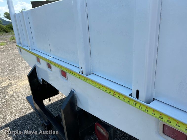 image for item OK9672 1997 Ford F450 Super Duty  flatbed truck