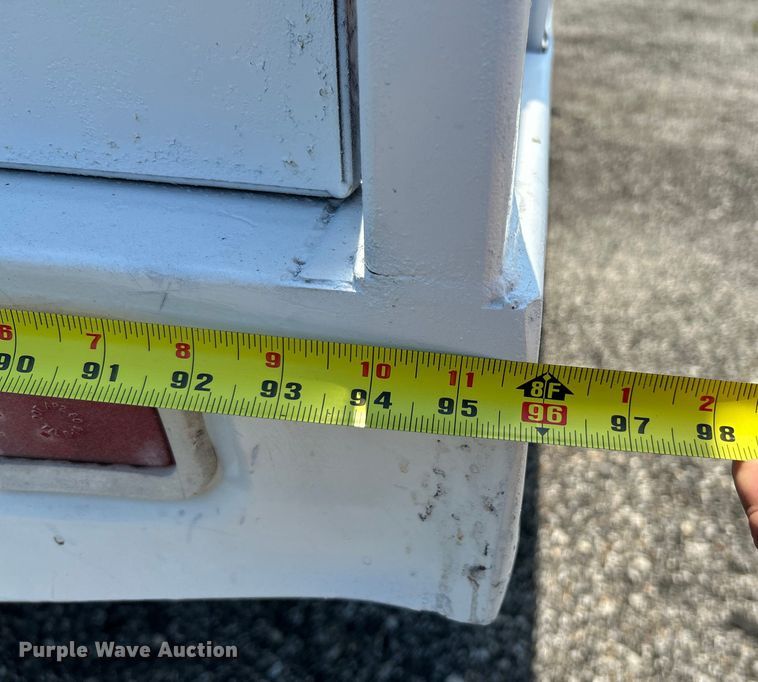 image for item OK9672 1997 Ford F450 Super Duty  flatbed truck