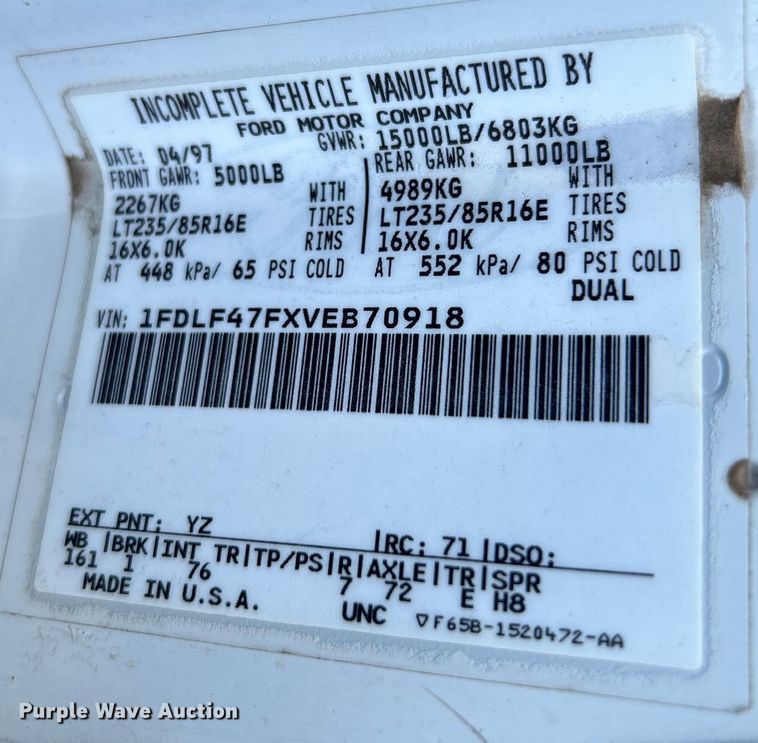 image for item OK9672 1997 Ford F450 Super Duty  flatbed truck