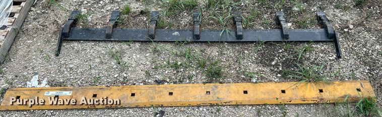 image for item OK9682 (2) cutting edges