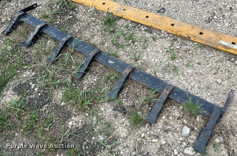 image for item OK9682 (2) cutting edges