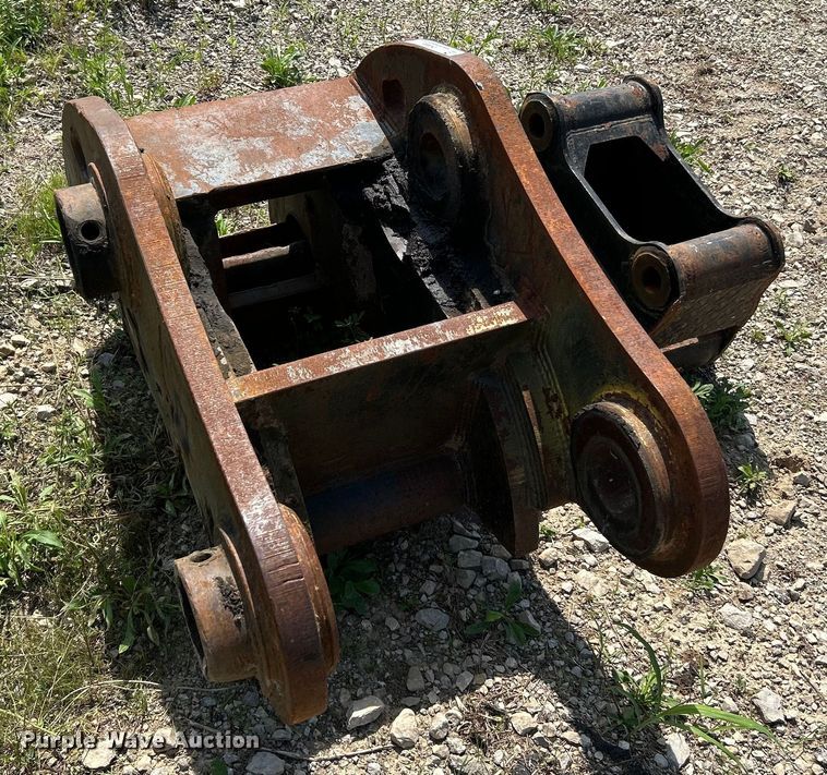 image for item OK9688 (2) quick couplers