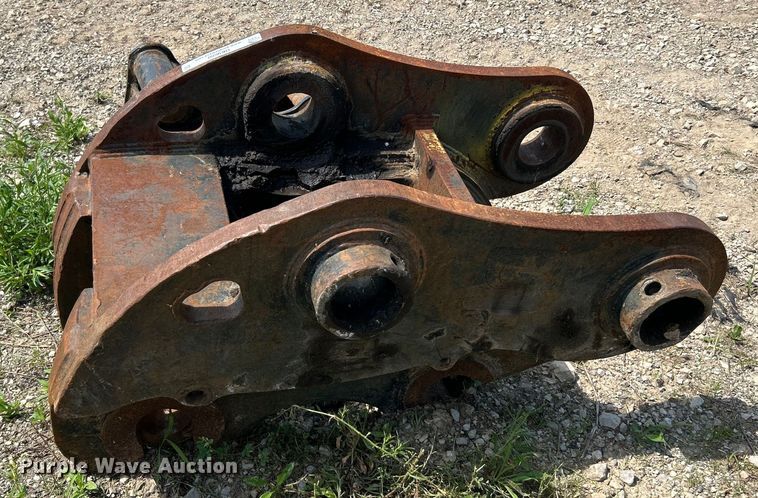 image for item OK9688 (2) quick couplers