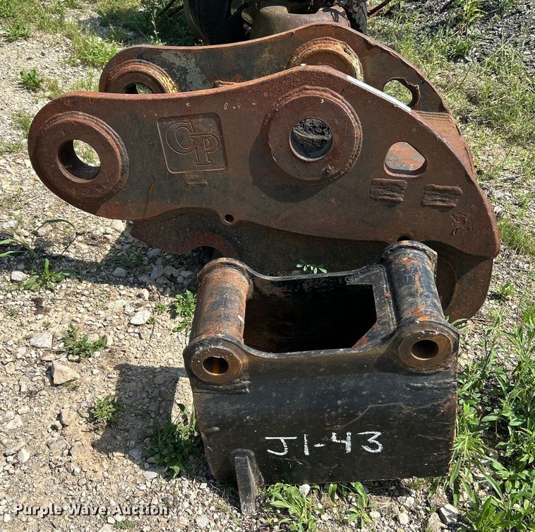 image for item OK9688 (2) quick couplers