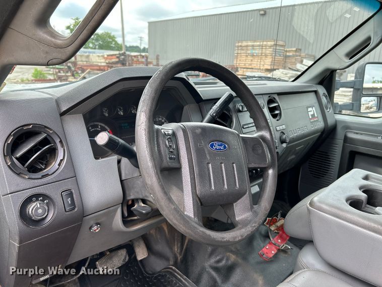 image for item OK9702 2012 Ford F550 Super Duty XL  utility / service truck