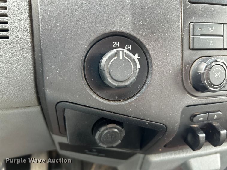 image for item OK9702 2012 Ford F550 Super Duty XL  utility / service truck