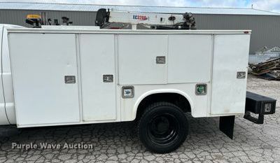 image for item OK9702 2012 Ford F550 Super Duty XL  utility / service truck