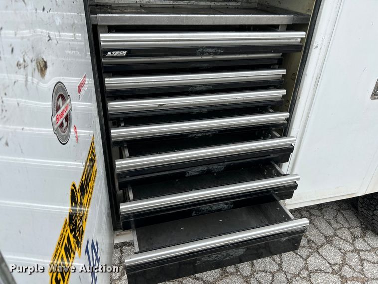 image for item OK9702 2012 Ford F550 Super Duty XL  utility / service truck