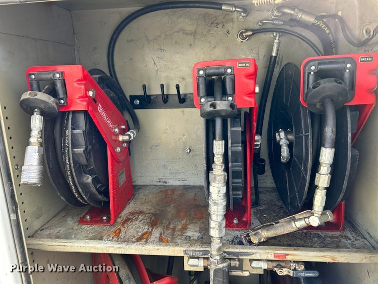 image for item OK9702 2012 Ford F550 Super Duty XL  utility / service truck