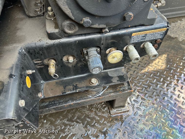 image for item OK9702 2012 Ford F550 Super Duty XL  utility / service truck