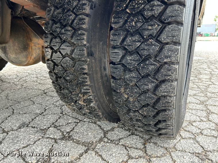 image for item OK9702 2012 Ford F550 Super Duty XL  utility / service truck