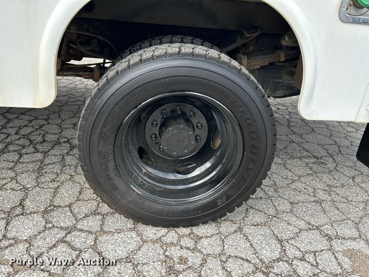 image for item OK9702 2012 Ford F550 Super Duty XL  utility / service truck