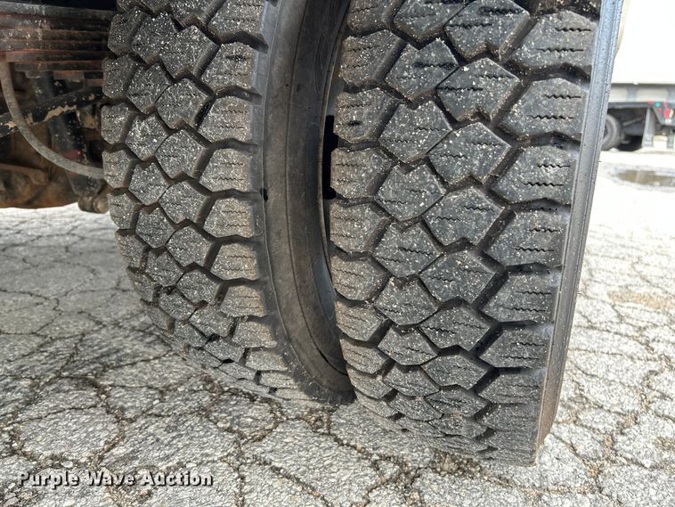 image for item OK9702 2012 Ford F550 Super Duty XL  utility / service truck