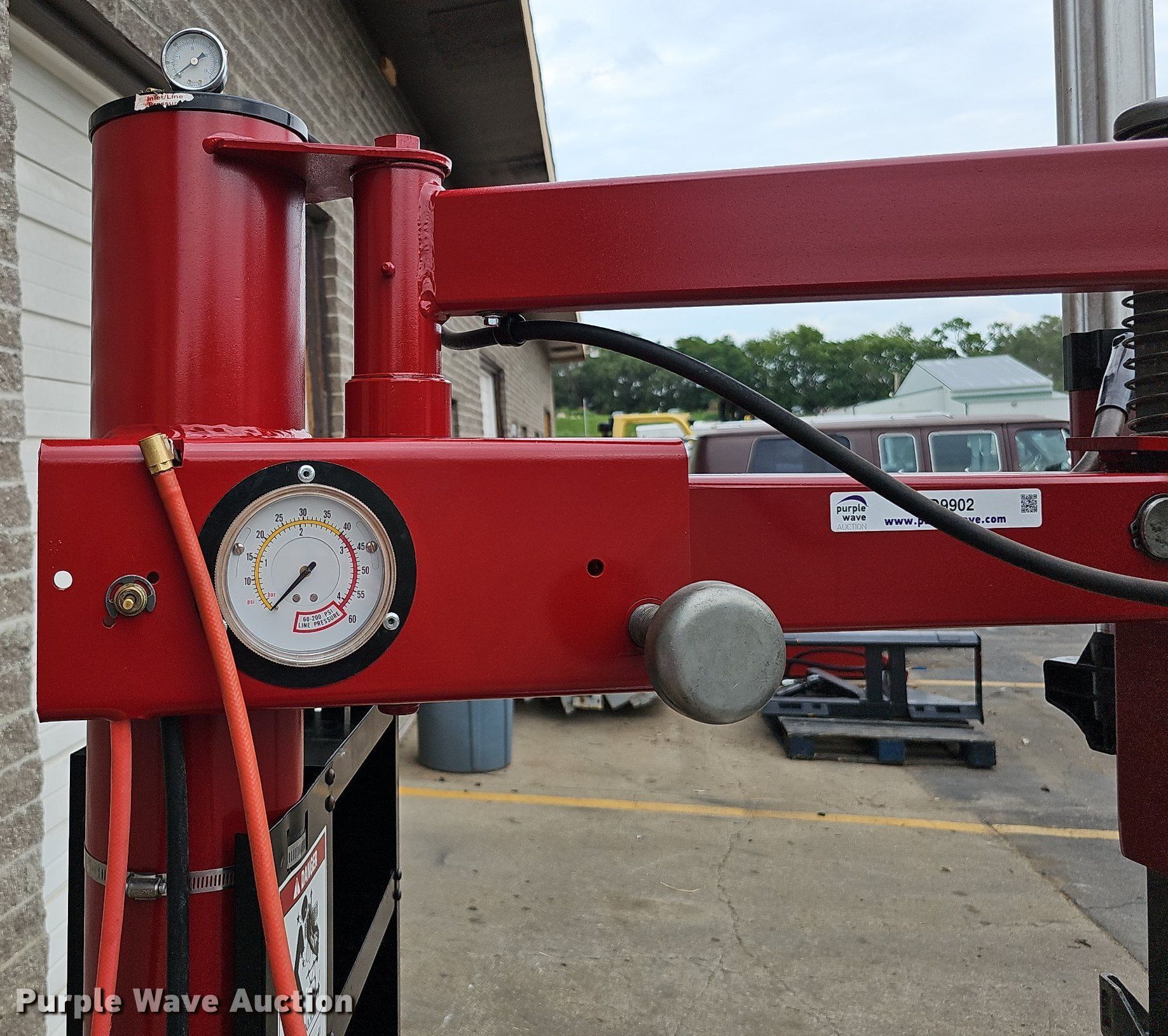 Coats X Series 70XAH3 rim clamp tire machine in Omaha, NE Item