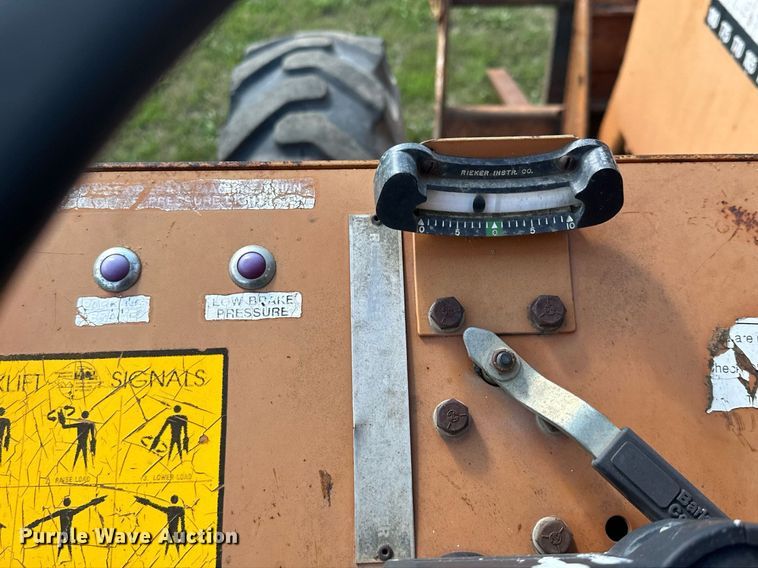 image for item AF9631 1995 Lull 644 Highlander II  telehandler