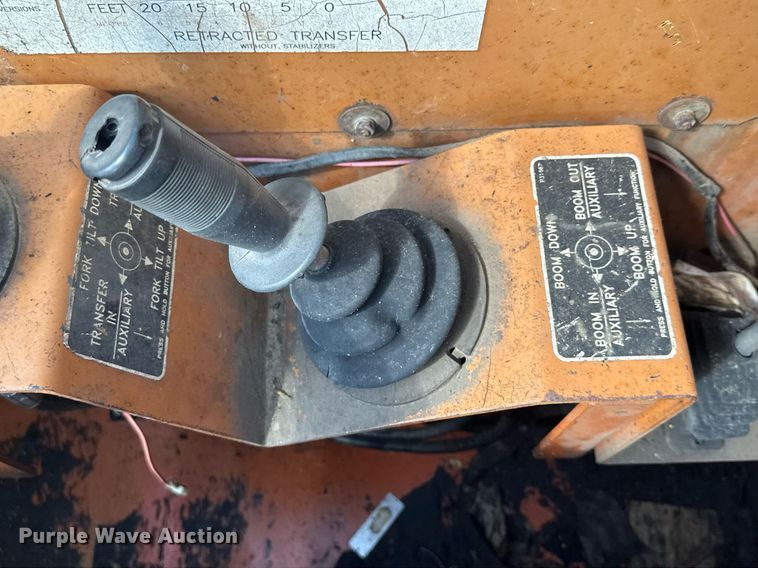 image for item AF9631 1995 Lull 644 Highlander II  telehandler