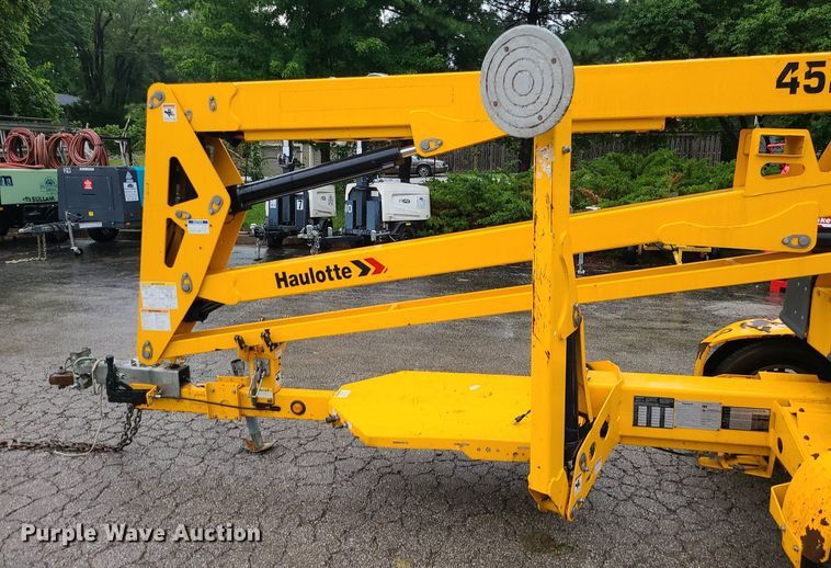 image for item BR9753 2017 Haulotte 4527A  boom lift