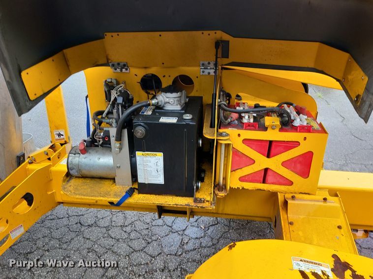 image for item BR9753 2017 Haulotte 4527A  boom lift