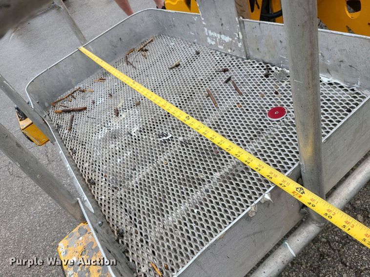 image for item BR9753 2017 Haulotte 4527A  boom lift