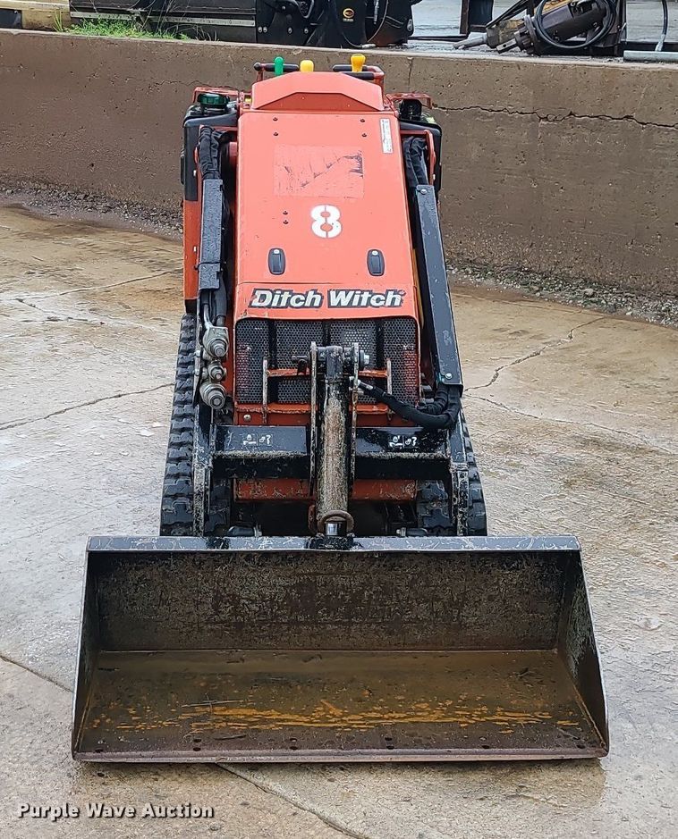 image for item BR9755 2020 Ditch Witch SK600  compact utility loader