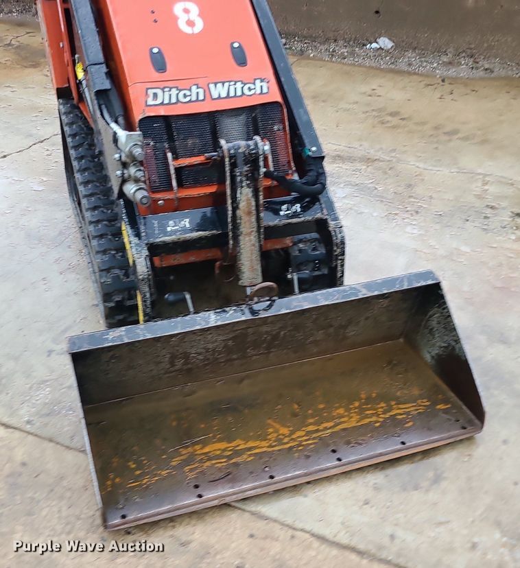 image for item BR9755 2020 Ditch Witch SK600  compact utility loader