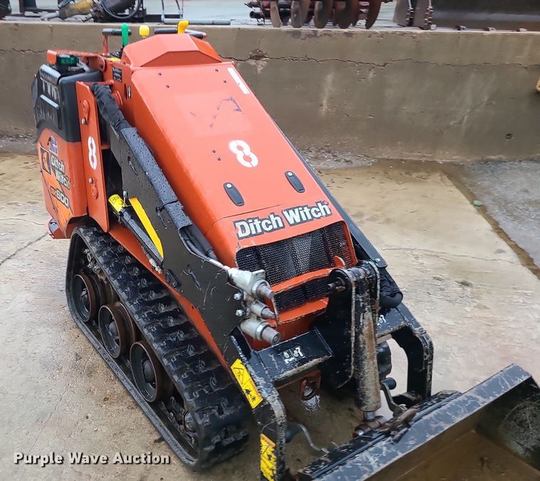 image for item BR9755 2020 Ditch Witch SK600  compact utility loader