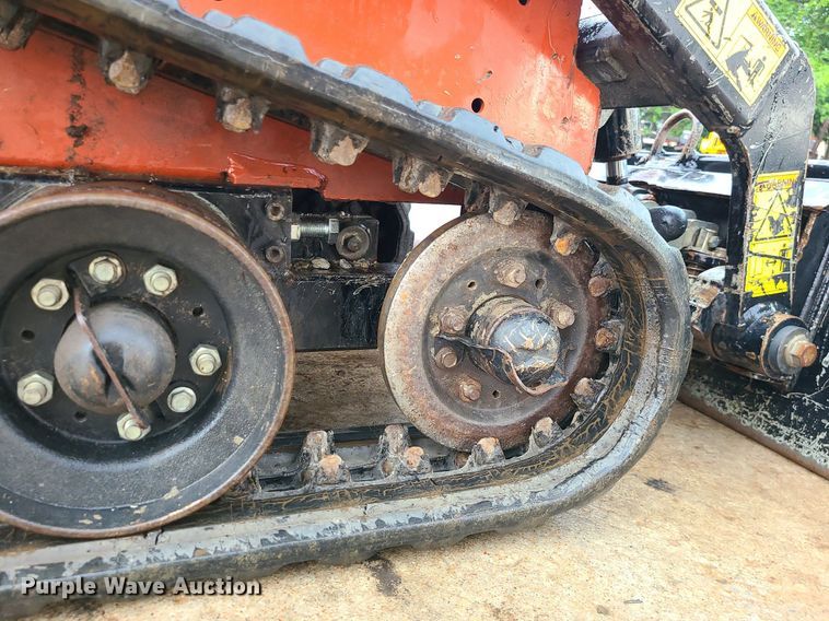 image for item BR9755 2020 Ditch Witch SK600  compact utility loader