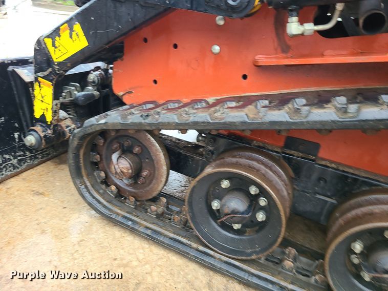 image for item BR9755 2020 Ditch Witch SK600  compact utility loader