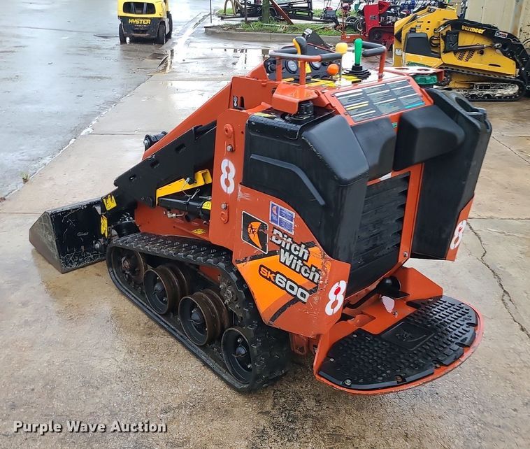 image for item BR9755 2020 Ditch Witch SK600  compact utility loader