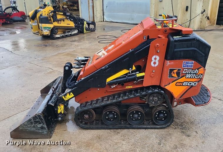 image for item BR9755 2020 Ditch Witch SK600  compact utility loader