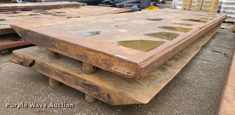 image for item BR9769 Trench box