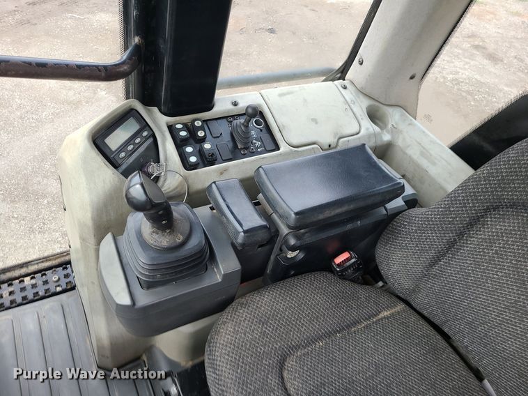 image for item DC6008 2008 Caterpillar 963D  track loader