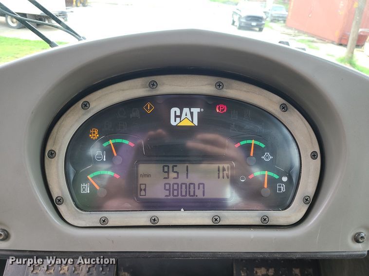 image for item DC6008 2008 Caterpillar 963D  track loader