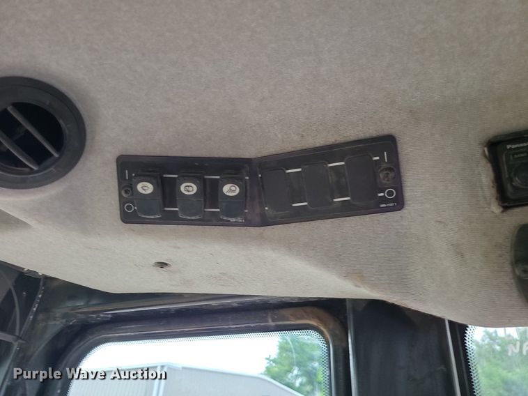 image for item DC6008 2008 Caterpillar 963D  track loader