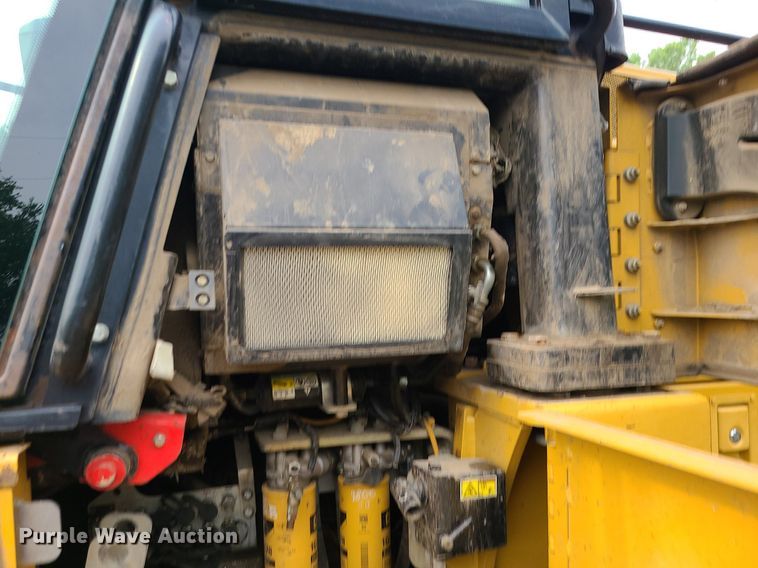 image for item DC6008 2008 Caterpillar 963D  track loader