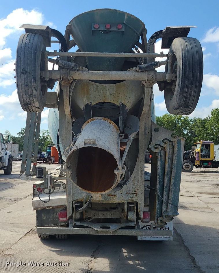 image for item DC6011 1999 Sterling L-Line  ready mix truck