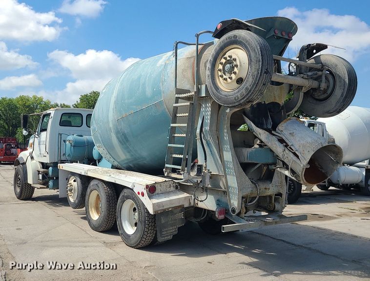 image for item DC6011 1999 Sterling L-Line  ready mix truck