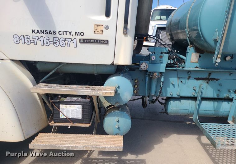 image for item DC6011 1999 Sterling L-Line  ready mix truck