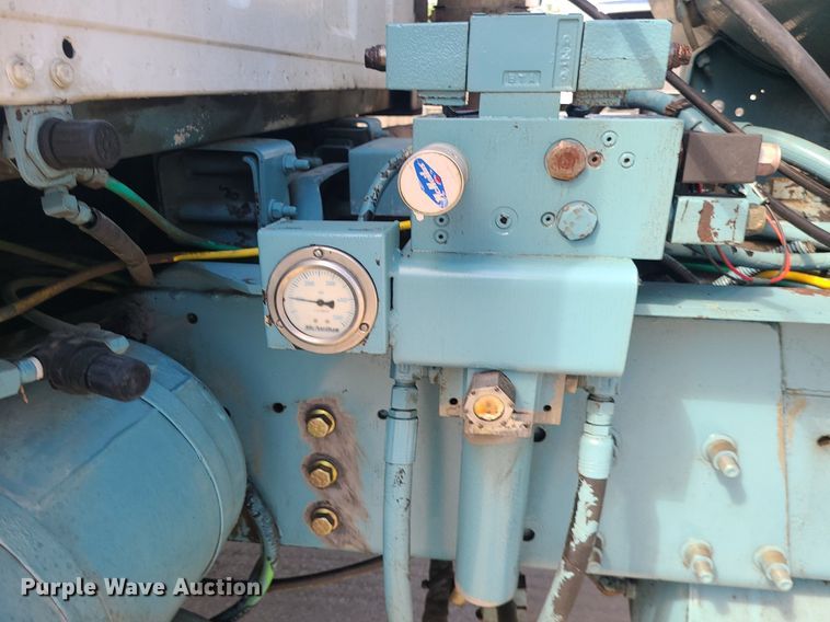 image for item DC6011 1999 Sterling L-Line  ready mix truck