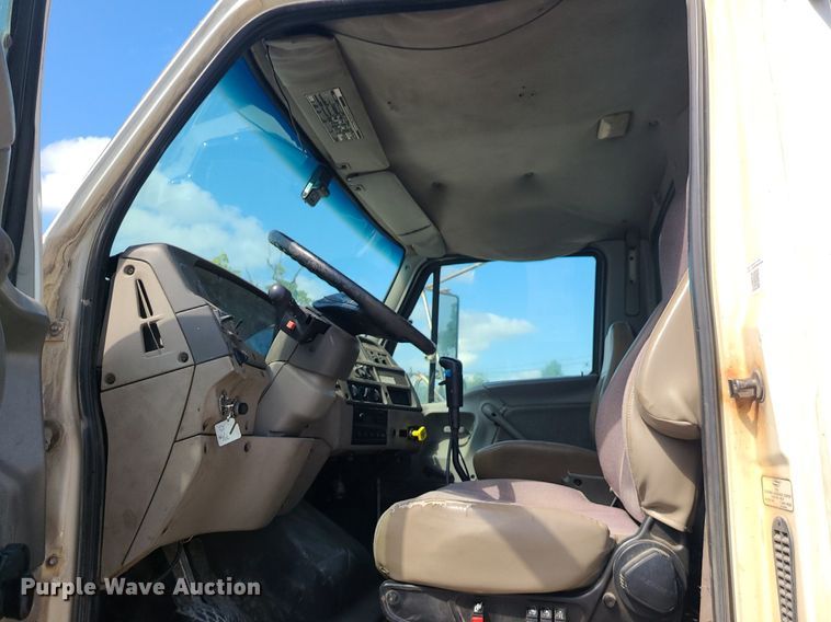 image for item DC6011 1999 Sterling L-Line  ready mix truck