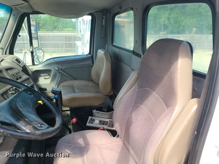 image for item DC6011 1999 Sterling L-Line  ready mix truck