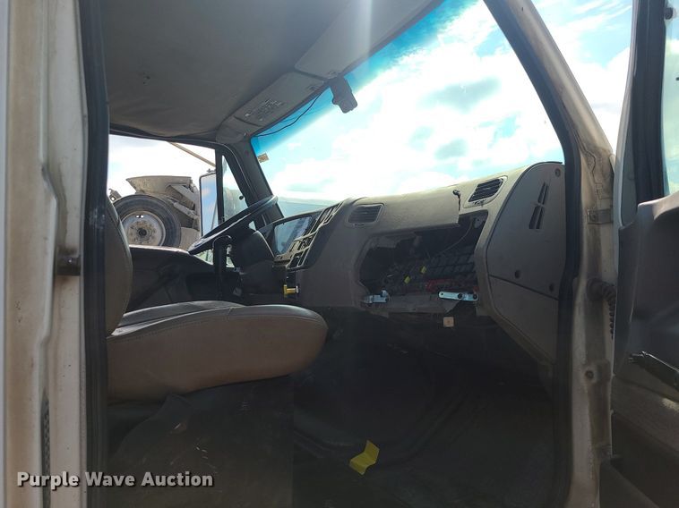 image for item DC6011 1999 Sterling L-Line  ready mix truck