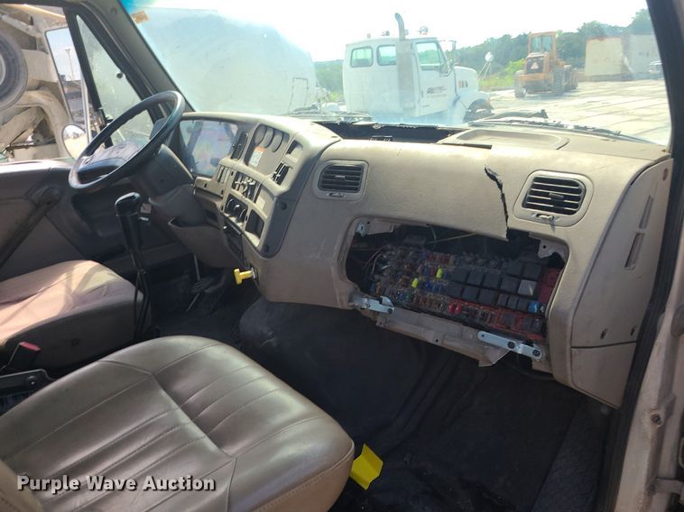 image for item DC6011 1999 Sterling L-Line  ready mix truck