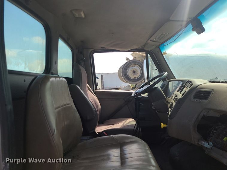 image for item DC6011 1999 Sterling L-Line  ready mix truck