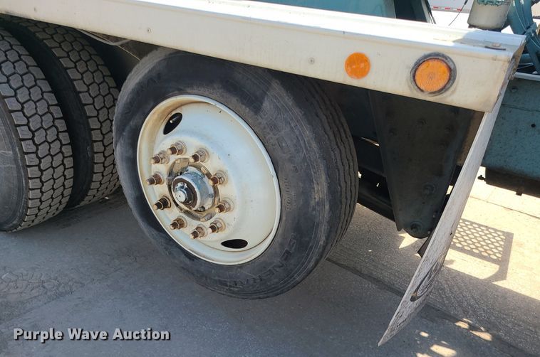 image for item DC6011 1999 Sterling L-Line  ready mix truck