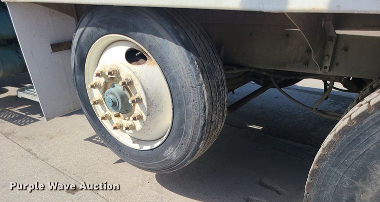 image for item DC6011 1999 Sterling L-Line  ready mix truck