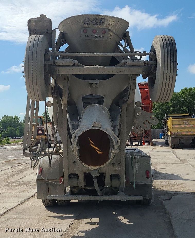 image for item DC6012 2005 Sterling L-Line  ready mix truck