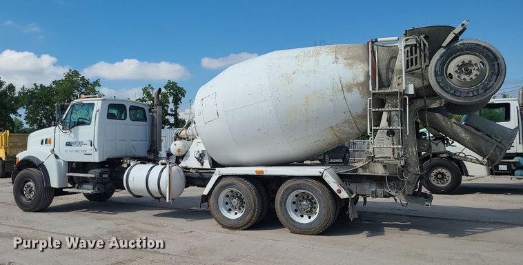 image for item DC6012 2005 Sterling L-Line  ready mix truck