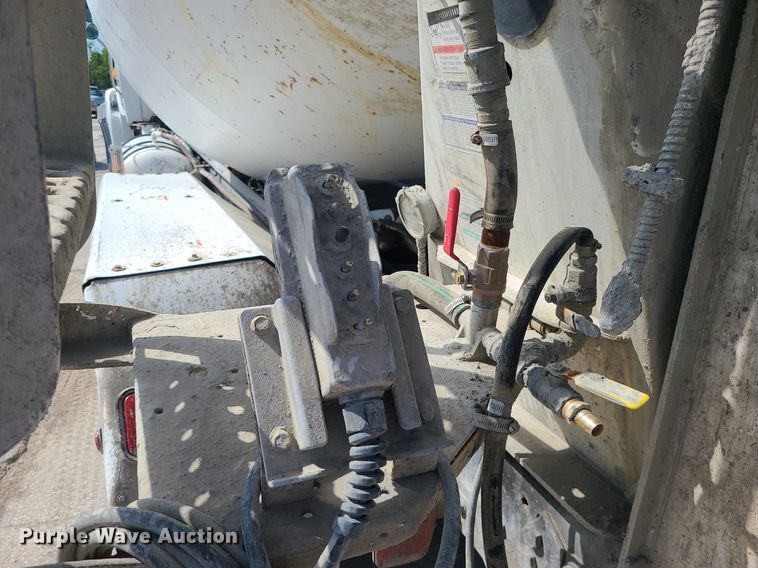 image for item DC6012 2005 Sterling L-Line  ready mix truck